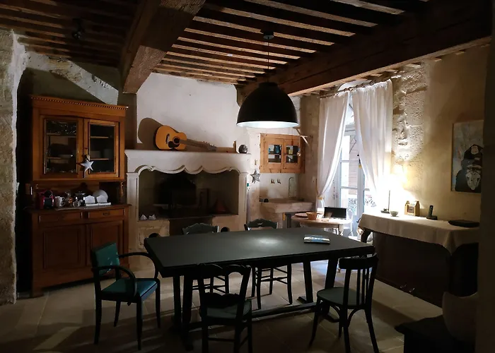 Hôtel accueillant les animaux: Rue du Château